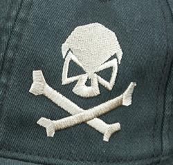 Skull & Crossbones Cap (6 Farben verfügbar)