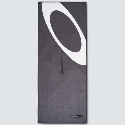 Oakley PLYR Terrain Towel (2 Farben verfügbar)